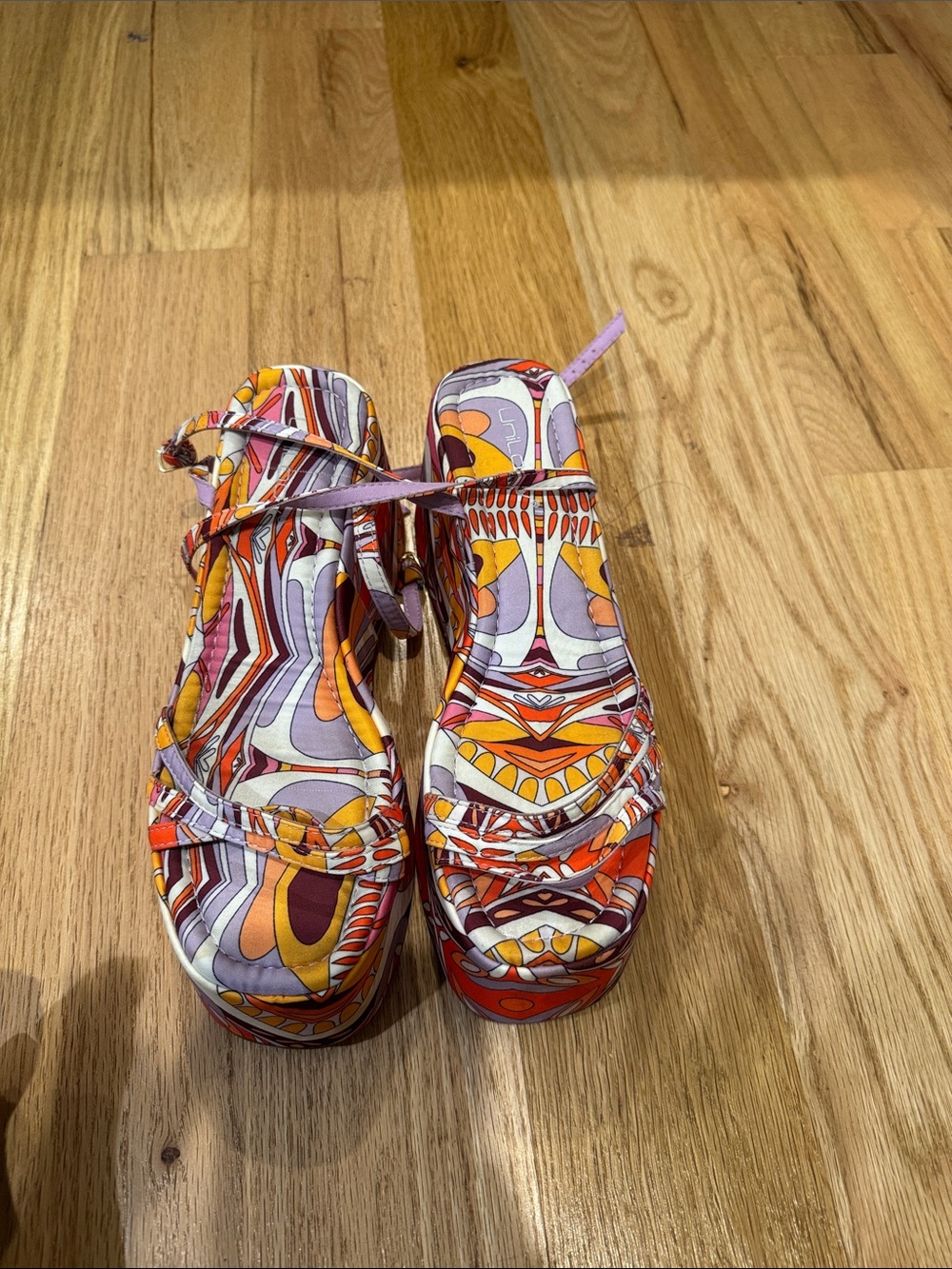 Platform Heeled Sandals in Multicolor Pattern